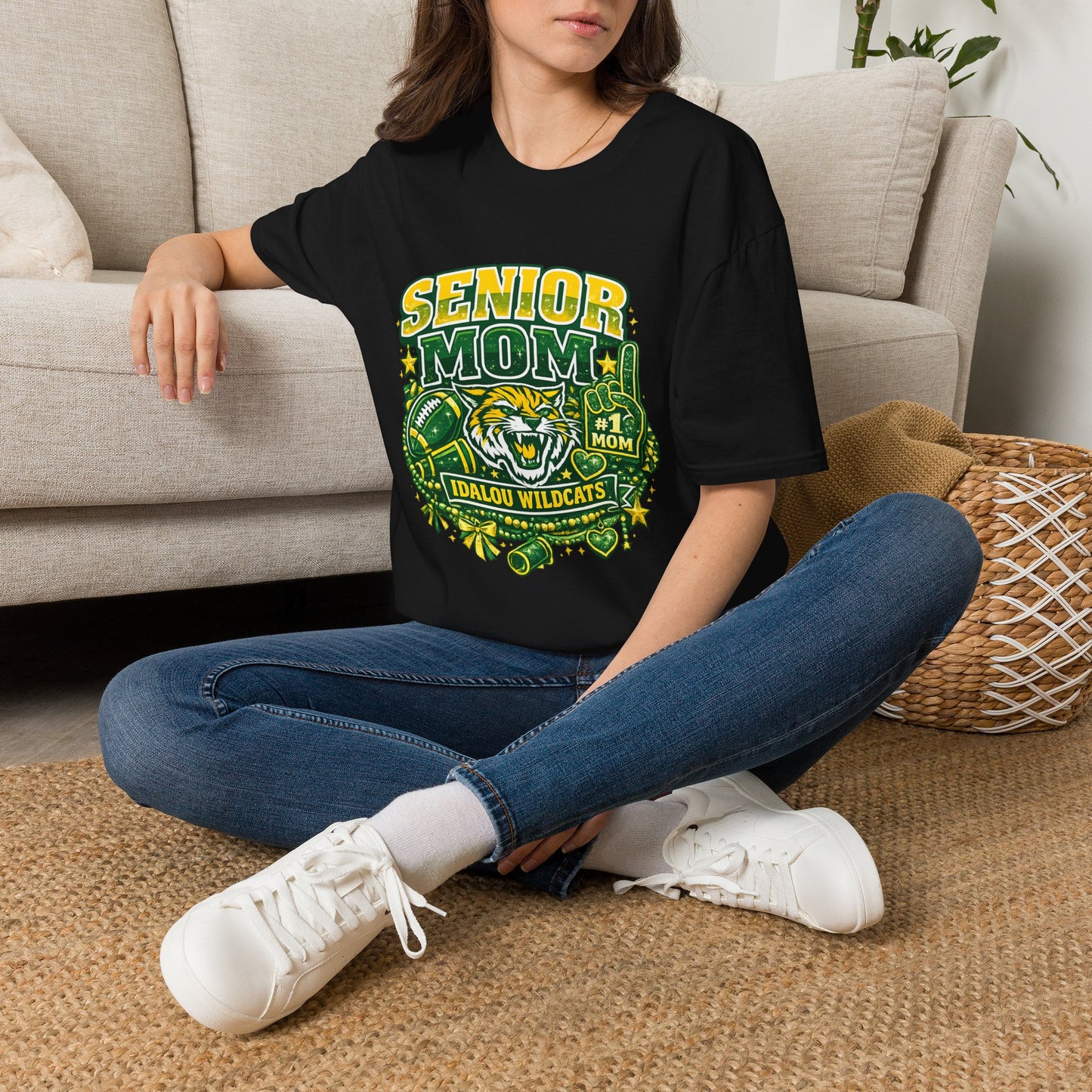 Senior Mom T-Shirt — School Spirit Wildcats Graduation Tee
